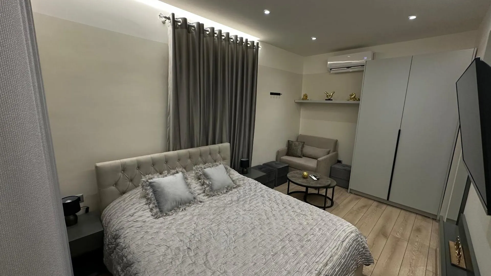 Corplex Rooms Tirana Albánie